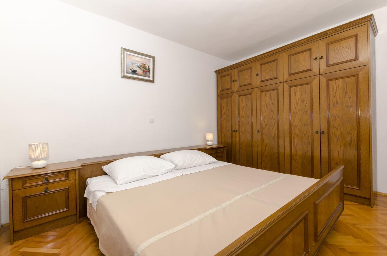 פרימוסטן Apartments Katica מראה חיצוני תמונה