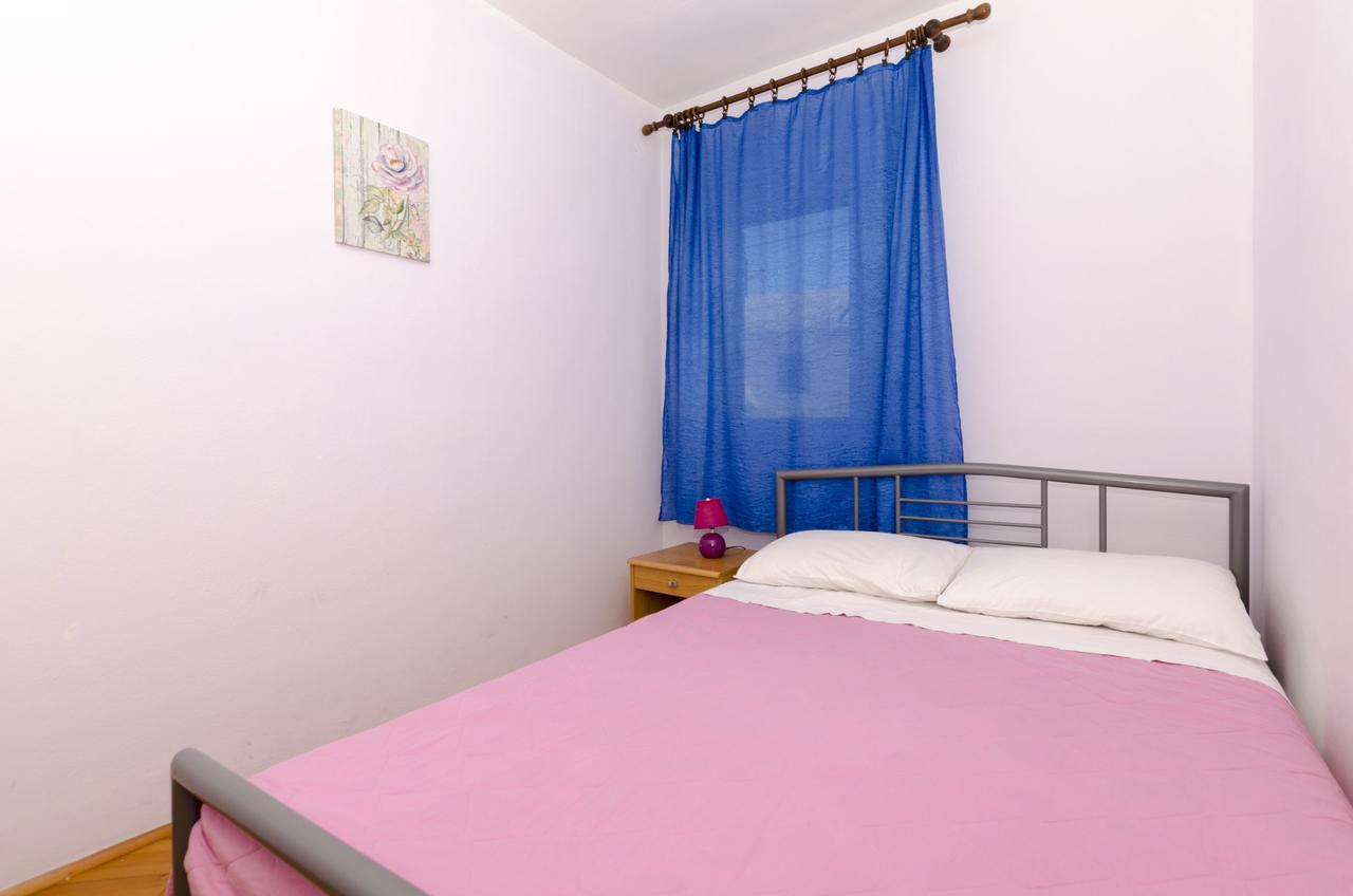 פרימוסטן Apartments Katica מראה חיצוני תמונה