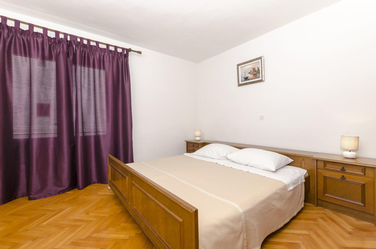 פרימוסטן Apartments Katica מראה חיצוני תמונה