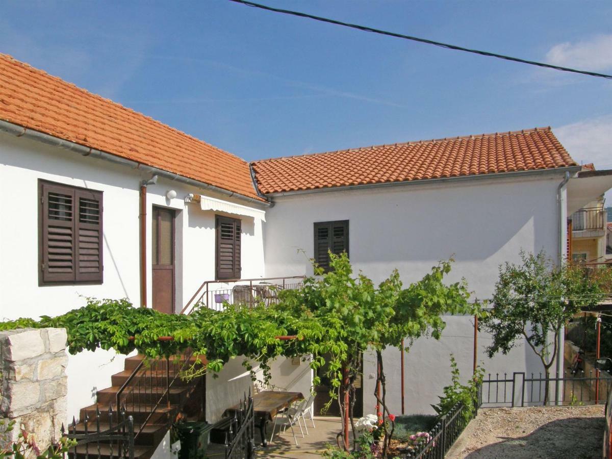 פרימוסטן Apartments Katica מראה חיצוני תמונה